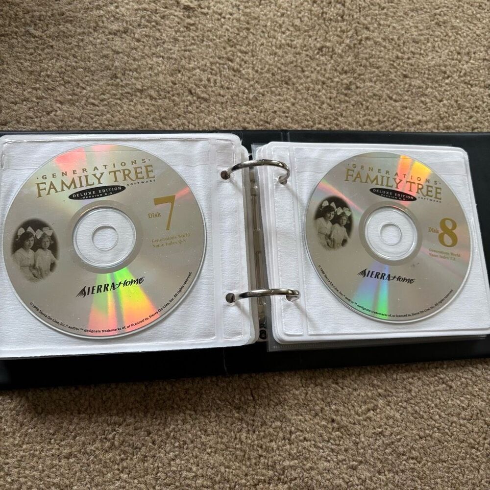 Gateway Software Storage Case With 17 Discs - Picture 8 of 13